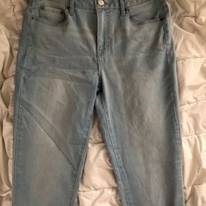 Light wash high waisted jegging